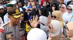 Penampakan Kivlan Zen dan Massa Pita Kuning Saat Bergerak ke Bawaslu