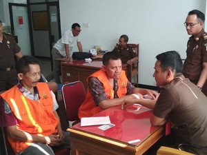 Tersangka Korupsi Bawang, 2 Pensiunan Dinas Pertanian Brebes Ditahan