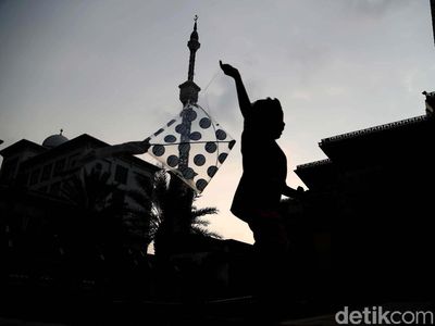 Keceriaan Anak-anak Bermain di JIC Meski Tengah Puasa