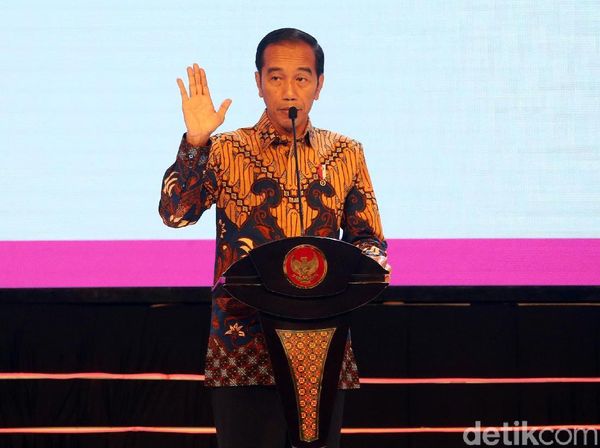 Gaya Jokowi Saat Buka Musrenbangnas 2019