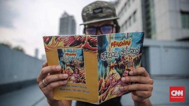 Psikolog menyarankan orang dewasa mesti memberikan pendampingan kala anak membaca komik siksa neraka.