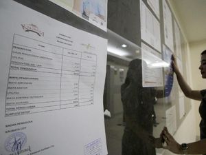 Kalibata City Pajang Laporan Keuangan di Akses Lift Apartemen