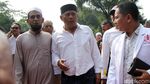 Penampakan Kivlan Zen dan Massa Pita Kuning Saat Bergerak ke Bawaslu