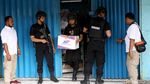 Polisi Amankan Sejumlah Barang Terkait Penemuan Bom di Bekasi