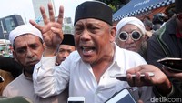 Aksi yang diinisasi oleh Kivlan Zen itu meminta paslon Joko Widodo-Maruf Amin didiskualifikasi.