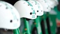 Menurut Grab, layanan skuter listrik yang sudah beroperasi sejak Senin (6/5) ini disambut antusias masyarakat sekitar. Bahkan, permintaan akan tambahan titik parkir area GrabWheels sudah cukup banyak. GrabWheels akan disediakan secara gratis di 5 titik kawasan BSD City hingga bulan Juni nanti. Pool/Grab.