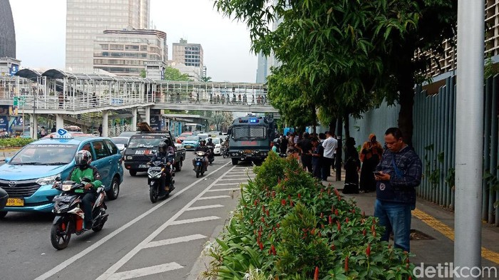 Massa Demo di Bawaslu Bubar, Lalin Kembali Lancar