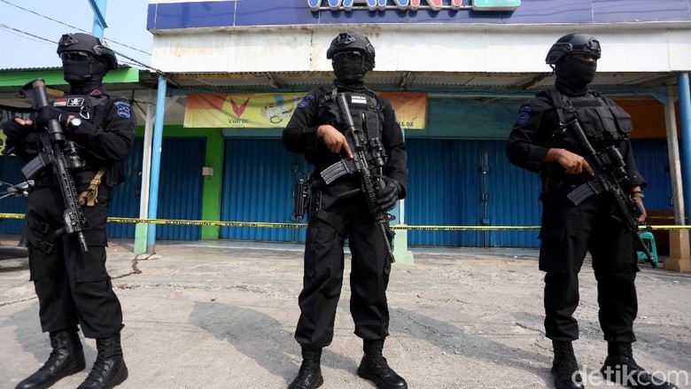 Pengaruh Global pada Terorisme Lokal Pengaruh Global pada Terorisme Lokal