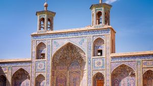 Potret Masjid Tercantik di Iran