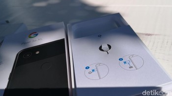 Terdapat eject pin pembuka slot SIM card berukuran nano. Foto: Agus Tri Haryanto/detikINET