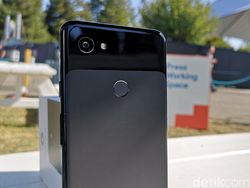 Unboxing Pixel 3a XL, Ponsel Murah Spek Premium