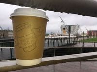 Duh, Cup Kopi yang Ada di 'Game of Thrones' Ternyata Bukan Punya Starbucks