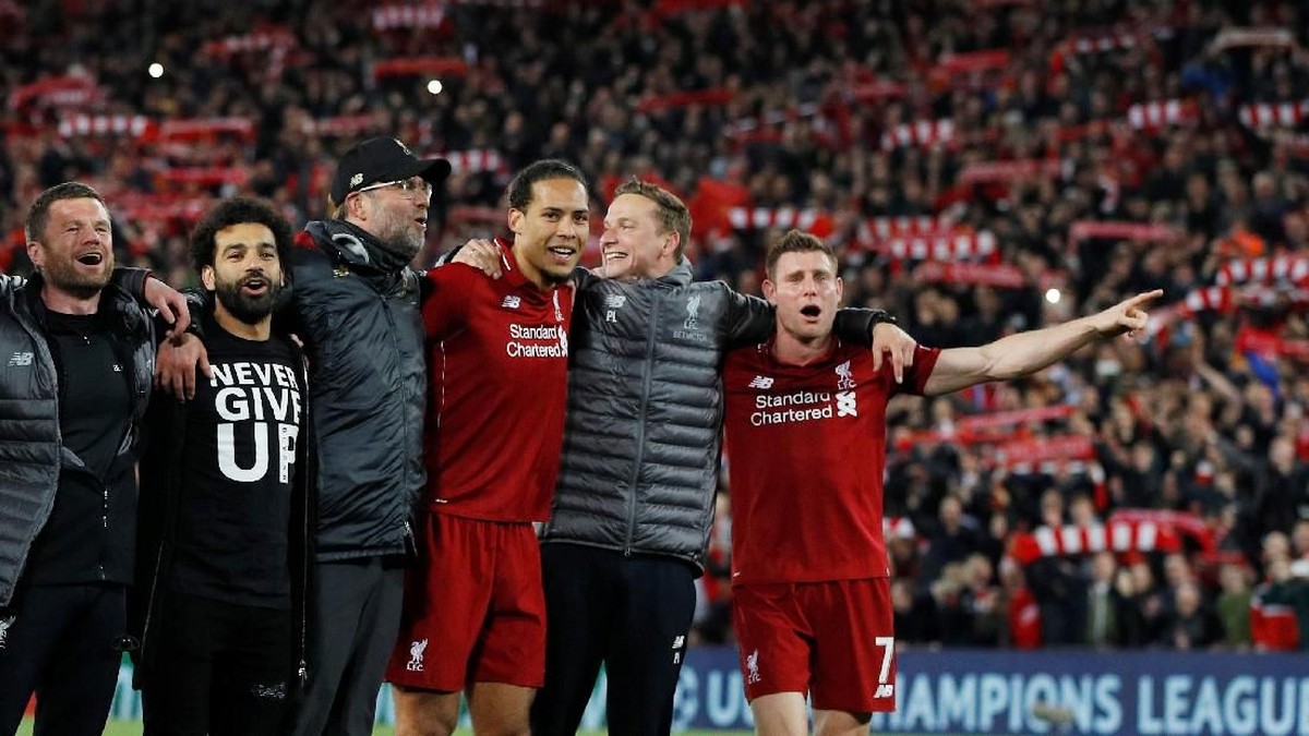Virgil van Dijk merayakan kelolosan Liverpool ke final Liga Champions (Phil Noble/Reuters)