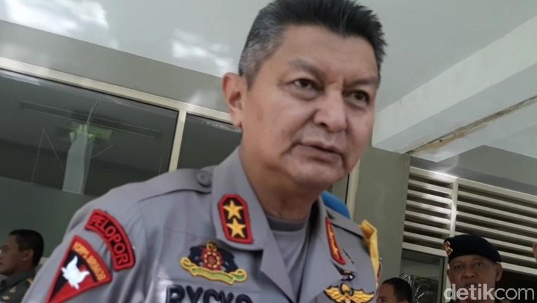 5 Tersangka Sudah Ditahan, Polisi Masih Kejar 3 Pengeroyok AKP Aditia 5 Tersangka Sudah Ditahan, Polisi Masih Kejar 3 Pengeroyok AKP Aditia