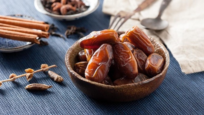 Kurma yang sebaiknya dimakan tak hanya saat Puasa Ramadhan. Foto: shutterstock