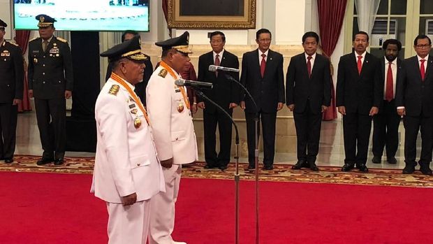 Pelantikan berlangsung di Istana.