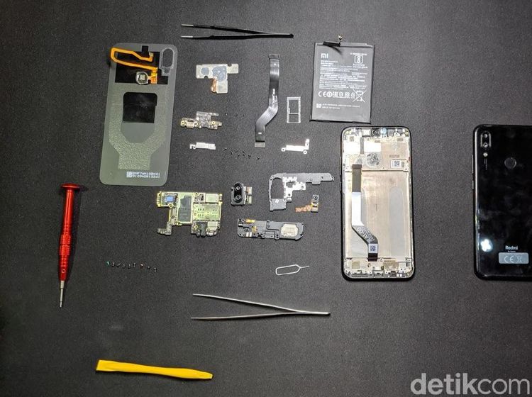 Mempreteli Xiaomi Redmi Note 7