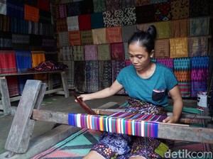Turis Pelit Menjelekkan Desa Sade Lombok: Desa Penipu-Terburuk!