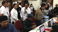 Bareng Dirut Jasa Raharja, Rini Tinjau Verifikasi Mudik Bareng BUMN