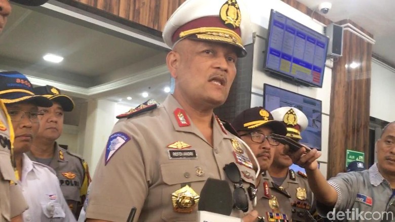 Polisi akan Simulasi Sebelum Berlakukan Sistem One Way Mudik Polisi akan Simulasi Sebelum Berlakukan Sistem One Way Mudik