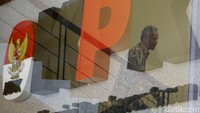 Gubernur Jawa Tengah Ganjar Pranowo memenuhi panggilan KPK. Dia bakal diperiksa sebagai saksi kasus dugaan suap proyek e-KTP dengan tersangka Markus Nari.
