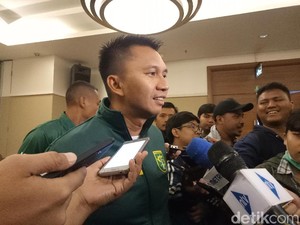 Mundurnya Azrul Ananda di Tengah Terpuruknya Persebaya