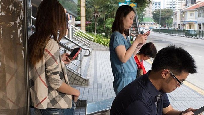Singapura Akan Awasi Percakapan dan Mimbar Daring Terkait Hoaks