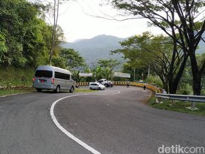 Rambu-rambu Tanjakan Maut Cikidang Sukabumi Masih Minim