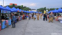 Taman ini ramai dikunjungi warga yang hendak ngabuburit. Mulai dari sore menjelang Maghrib (Wisma Putra/detikcom)