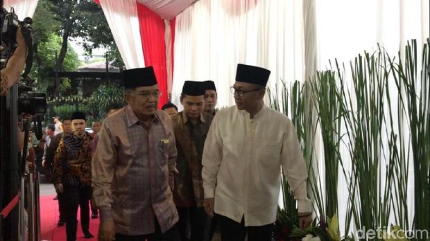 Jokowi-JK Buka Puasa Bareng di Rumah Dinas Zulkifli Hasan