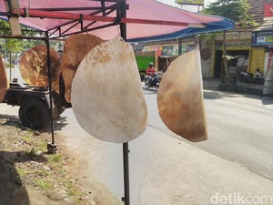 Merawat Tradisi Ngadulag, Warga Ciamis Ini Jualan Kulit Beduk