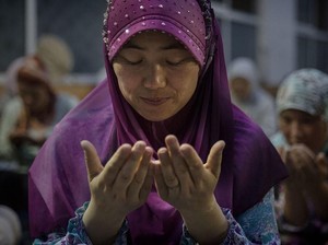 Hukum Wanita Mengikuti Sholat Jenazah di Masjid, Boleh atau Tidak?