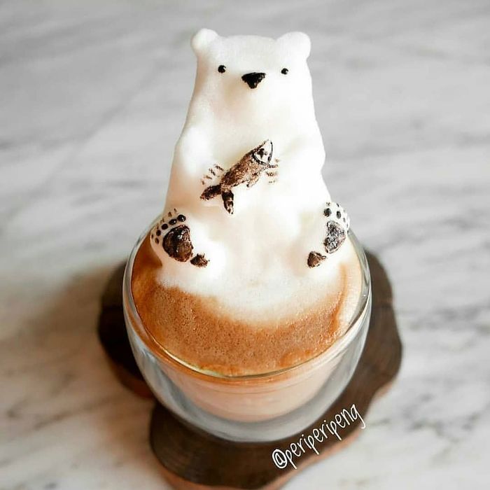 Barista Ini Hadirkan Hewan Buas Dalam Bentuk Latte Art  