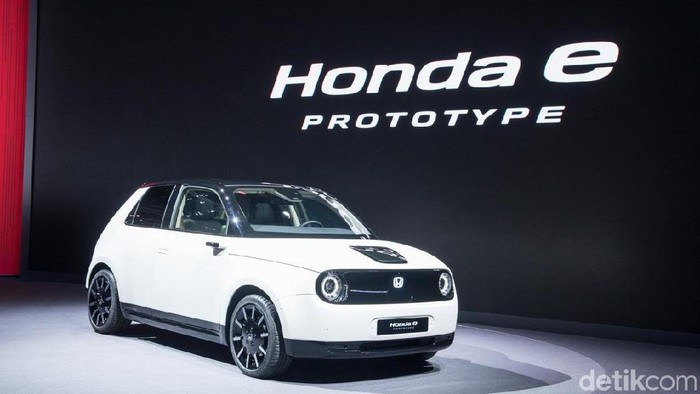 Mobil listrik kecil Honda e.