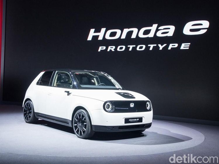 Mobil Listrik Mungil Honda e