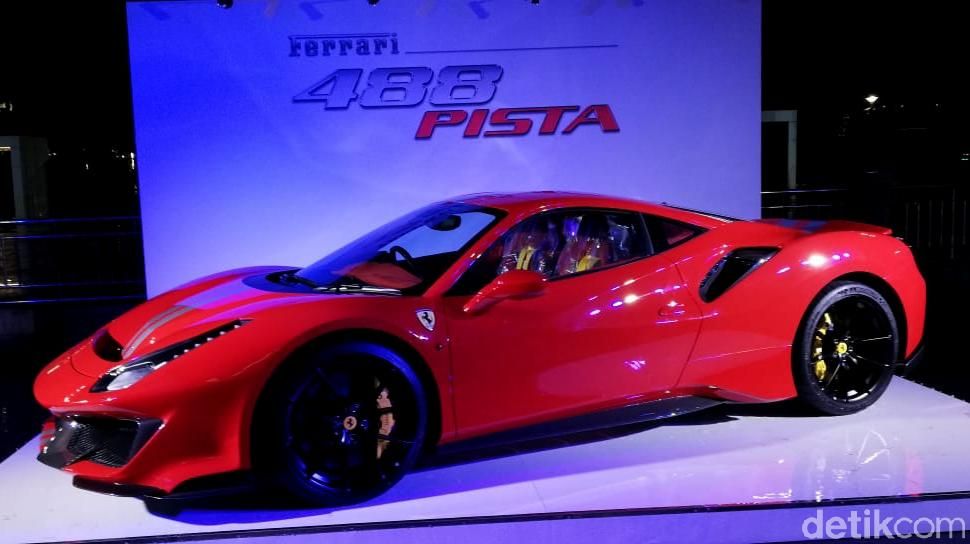 Setelah melakukan debutnya di Geneva Motor Show 2017, Ferrari 488 Pista akhirnya mengaspal di Indonesia melalui Ferrari Jakarta.