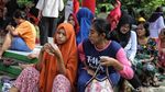 Warga Tumpah Ruah di Pasar Murah Penjaringan