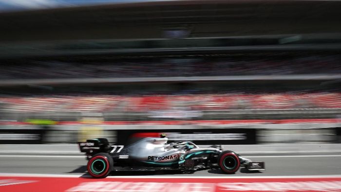Valtteri Bottas jadi pebalap tercepat di sesi kedua latihan bebas GP Spanyol (Albert Gea/REUTERS) Valtteri Bottas jadi pebalap tercepat di sesi kedua latihan bebas GP Spanyol (Albert Gea/REUTERS)
