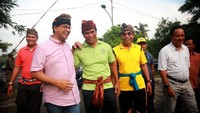 Anies mengunjungi kembali Pura Segara Kemayu di Cilincing, Jakarta Utara. (Foto: Facebook Anies Baswedan))