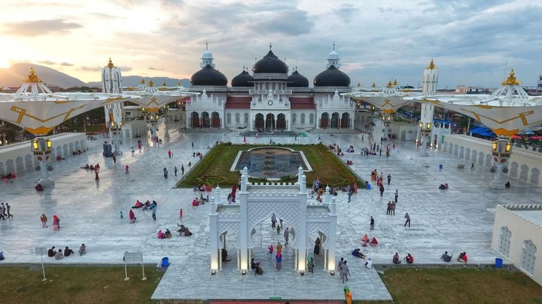 Tidak Ada Penerbangan Luar Negeri, Turis ke Aceh Nol Besar