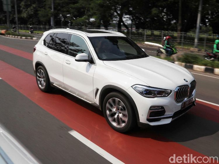 SUV Mewah Asal Jerman BMW X5