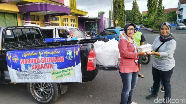 Warung Sedekah Sagaluh di Ciamis: Bayar Pakai Duit atau Doa