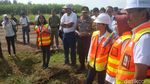 Momen Menteri Rini Tinjau Pembangunan Bandara Purbalingga