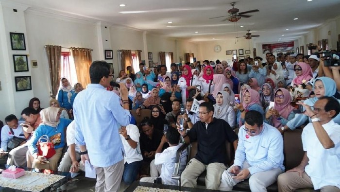 Menang di Kalsel, Sandiaga Sapa Warga Banjarmasin
