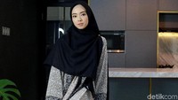 Usai memutuskan untuk pensiun dan menikah dengan rekannya di pelatnas wushu, Achmad Hulaefi, kehidupan Lindswell Kwok memasuki babak baru.