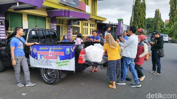 Warung Sedekah Sagaluh di Ciamis: Bayar Pakai Duit atau Doa