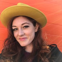 Selain bermusik, Mandy juga duta organisasi nonprofit No Barriers. NGO ini fokus membantu orang dengan disabilitas agar mampu mengatasi keterbatasannya. Foto: Instagram/@mandyharvey