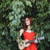 Kecintaannya terhadap musik membuat Mandy terus berkarya meskipun tuli. Ia pun kerap tampil membawakan lagu jazz di sejumlah tempat, dan menelurkan beberapa album musik jazz. Foto: Instagram/@mandyharvey