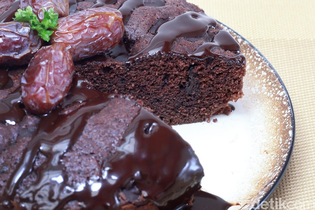 Chocolate Cake транскрипция