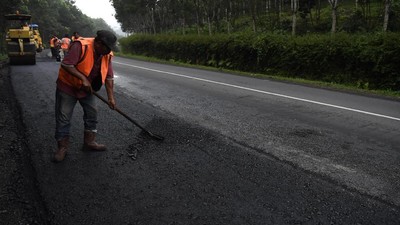 Pelebaran Jalan Nasional untuk Kenyamanan Pemudik